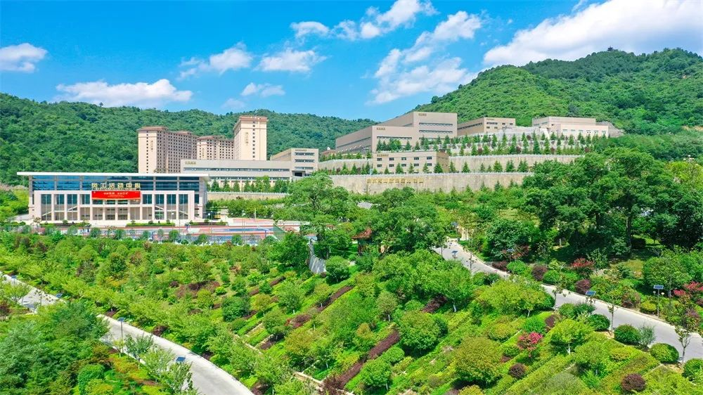 202306031685752020756664.png c2c5a3bc48f3467c8c7187c231208292.png